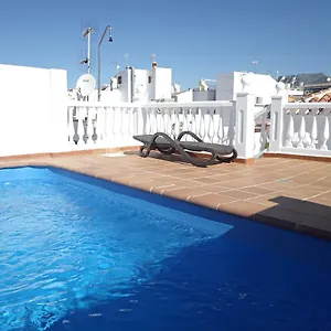 https://pulguilla-c-menyber.hotelsinnerja.org