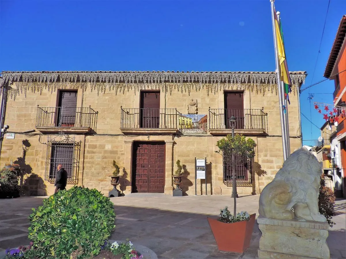 Alojamiento Rural La Plaza Apartment Rus 0*,
